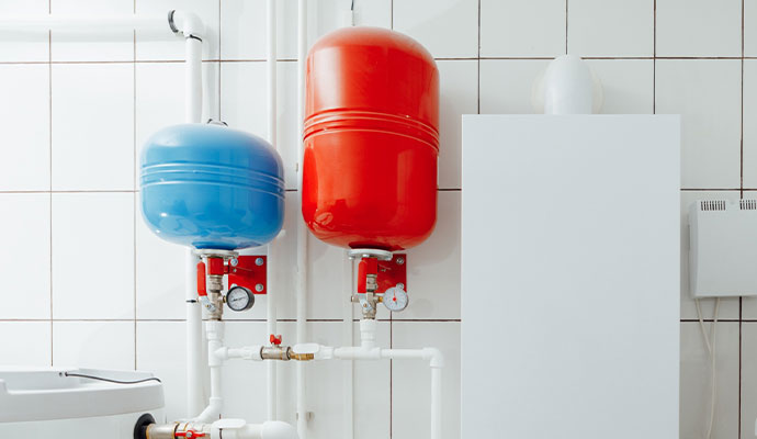 Residential expansion tanks